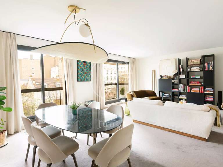 Appartement Paris 7e - 2 chambres - 105m²