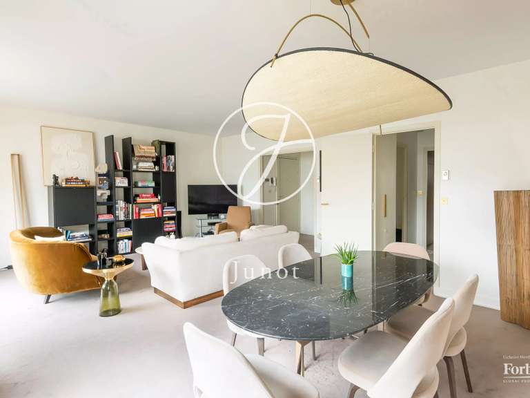 Apartment Paris 7e - 2 bedrooms - 105m²