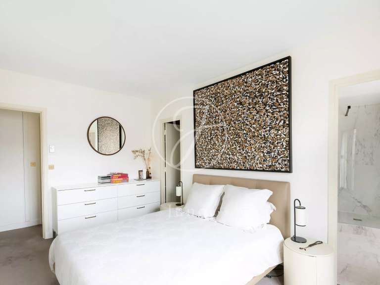 Appartement Paris 7e - 2 chambres - 105m²