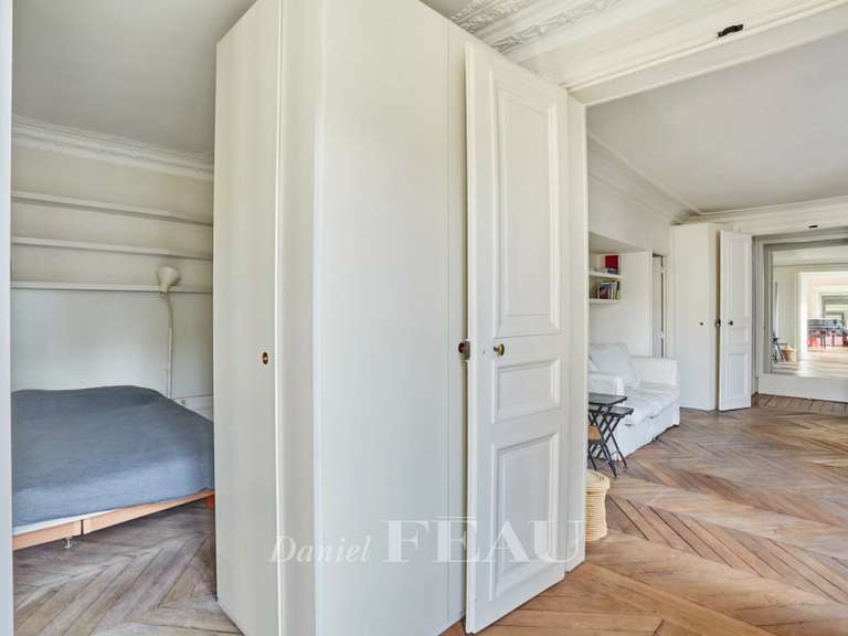 Appartement Paris 7e - 2 chambres - 82m²