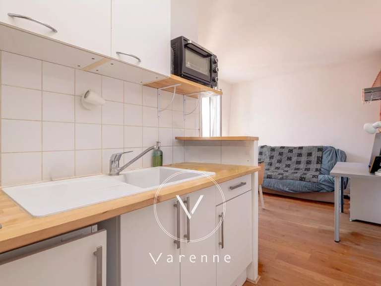 Appartement Paris 7e - 18m²