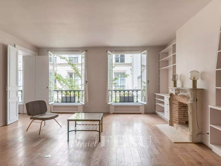 Appartement Paris 7e - 3 chambres - 135m²