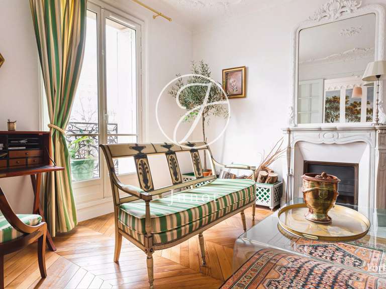 Appartement Paris 7e - 2 chambres - 71m²