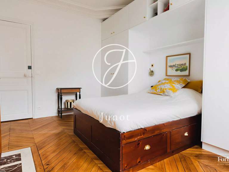 Appartement Paris 7e - 2 chambres - 71m²