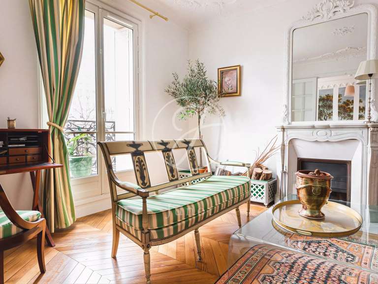 Appartement Paris 7e - 2 chambres - 70m²