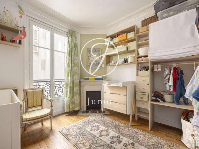 Appartement Paris 7e - 2 chambres - 71m²