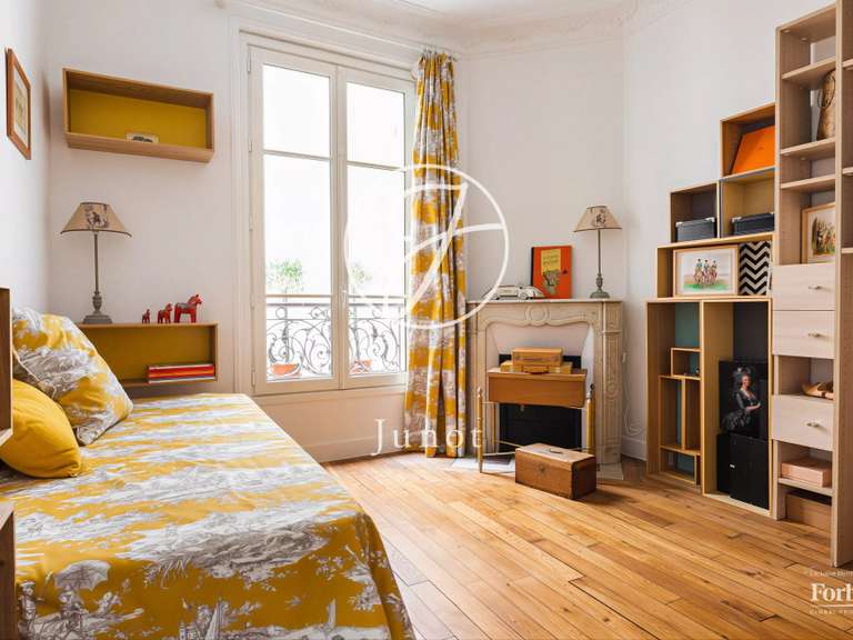 Appartement Paris 7e - 2 chambres - 71m²