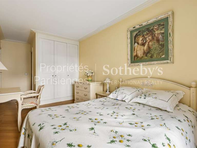 Appartement Paris 7e - 2 chambres - 85m²