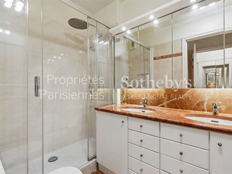 Appartement Paris 7e - 2 chambres - 85m²