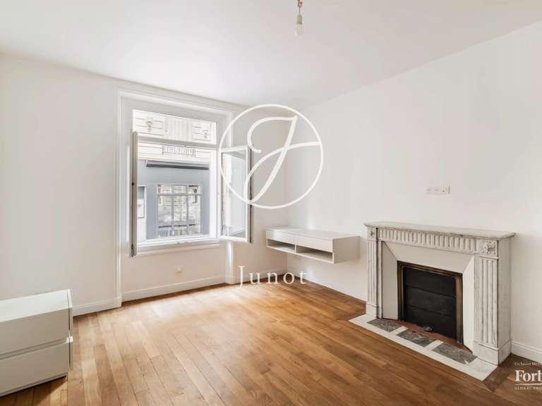Appartement Paris 7e - 4 chambres - 136m²