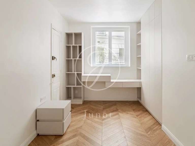 Appartement Paris 7e - 4 chambres - 136m²
