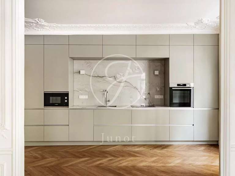 Appartement Paris 7e - 4 chambres - 136m²