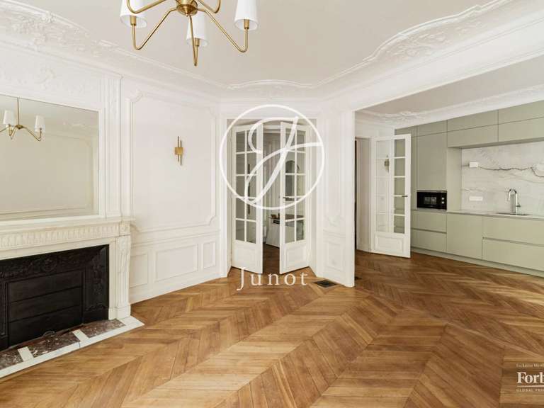 Appartement Paris 7e - 4 chambres - 136m²