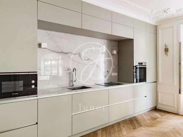 Appartement Paris 7e - 4 chambres - 136m²