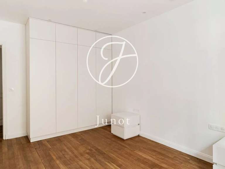 Appartement Paris 7e - 4 chambres - 136m²