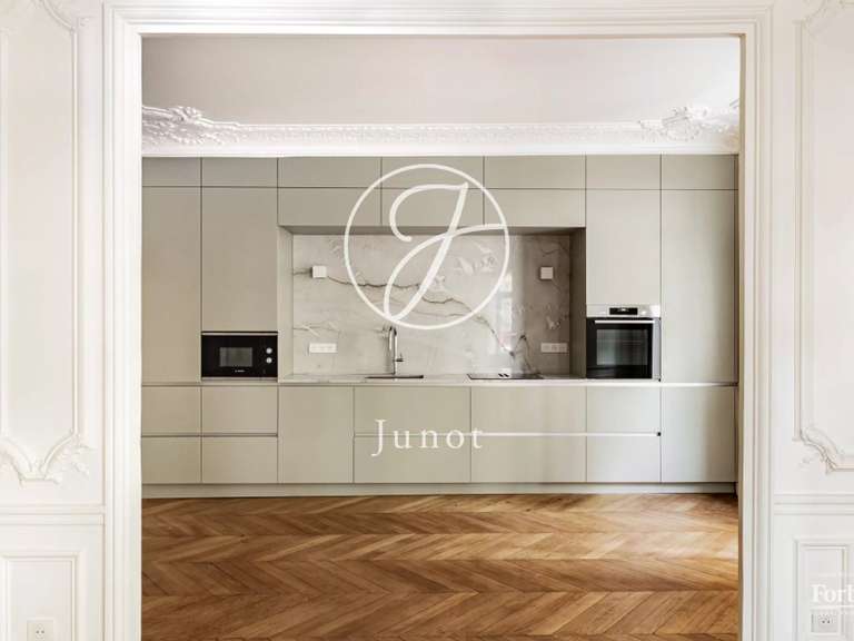 Appartement Paris 7e - 4 chambres - 136m²