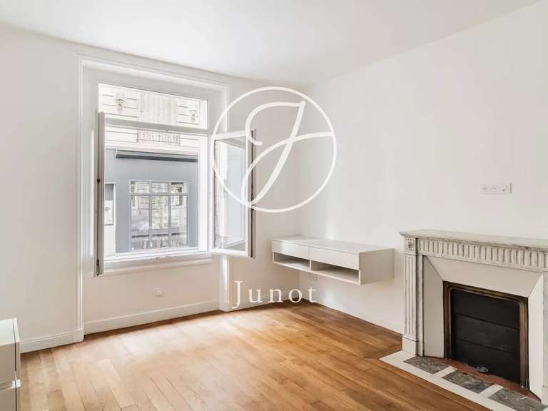 Appartement Paris 7e - 4 chambres - 136m²