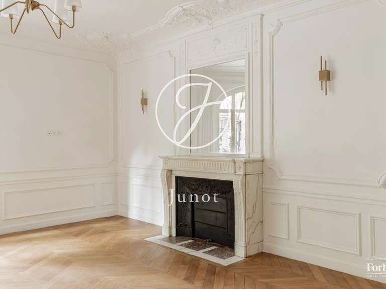 Appartement Paris 7e - 4 chambres - 136m²