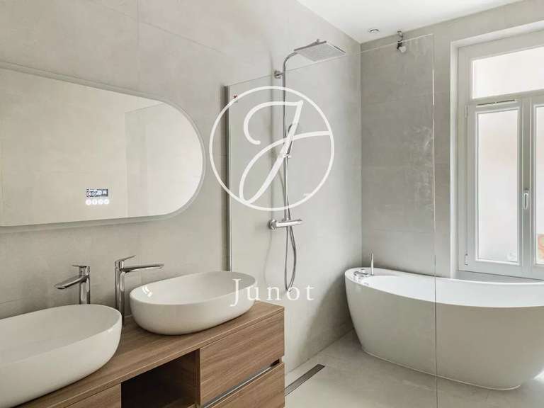 Appartement Paris 7e - 4 chambres - 136m²