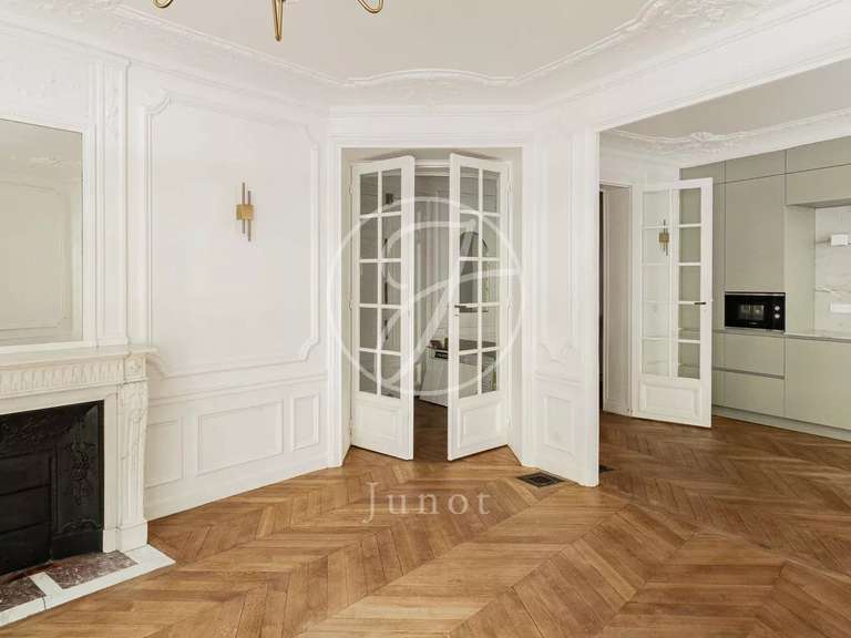 Appartement Paris 7e - 4 chambres - 136m²