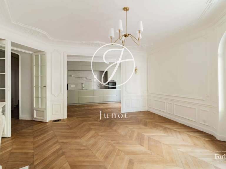Appartement Paris 7e - 4 chambres - 136m²