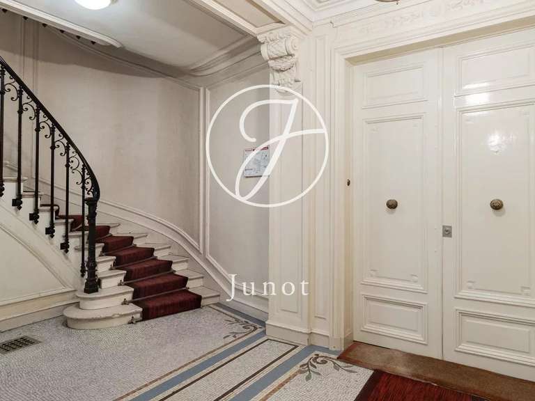 Appartement Paris 7e - 4 chambres - 136m²