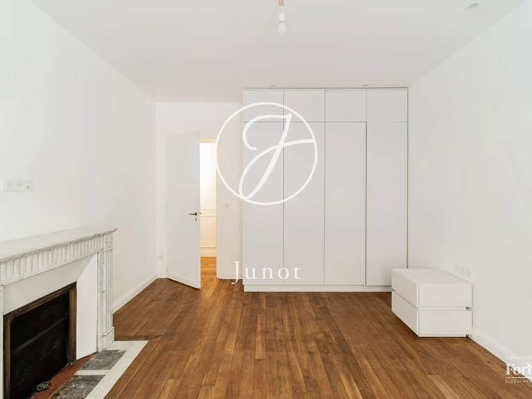 Appartement Paris 7e - 4 chambres - 136m²