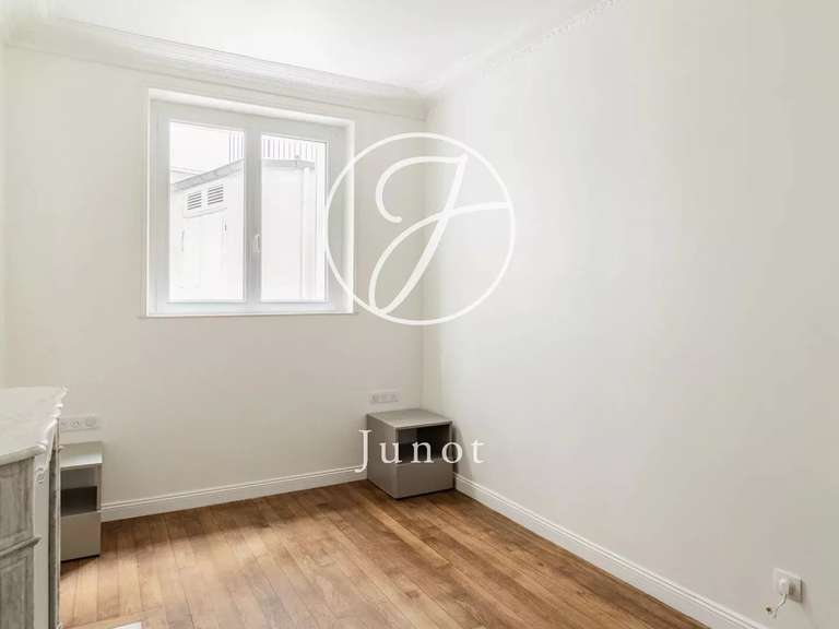 Appartement Paris 7e - 4 chambres - 136m²