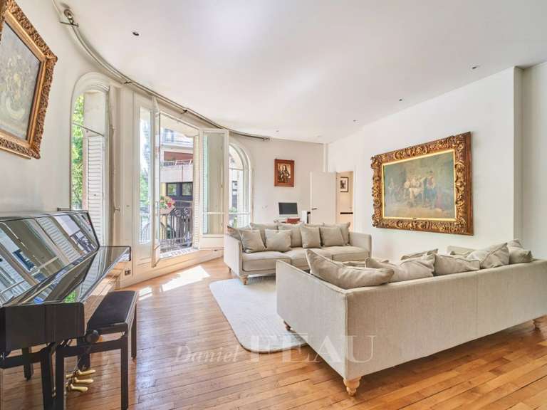 Appartement Paris 7e - 5 chambres - 208m²