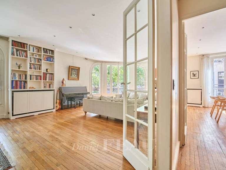 Appartement Paris 7e - 5 chambres - 208m²
