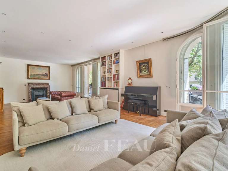 Appartement Paris 7e - 5 chambres - 208m²