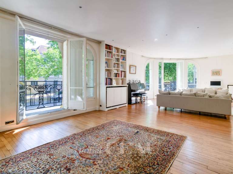 Appartement Paris 7e - 4 chambres - 208m²
