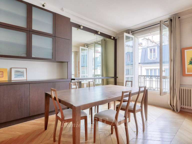 Appartement Paris 7e - 2 chambres - 89m²