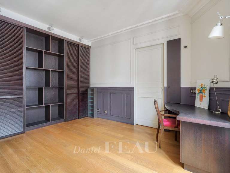 Appartement Paris 7e - 2 chambres - 89m²