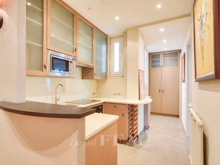 Appartement Paris 7e - 2 chambres - 89m²