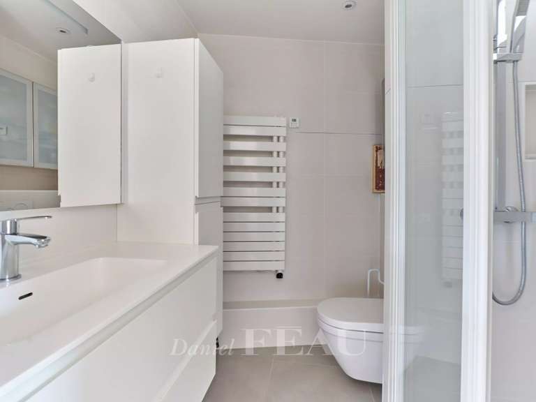 Appartement Paris 7e - 2 chambres - 106m²