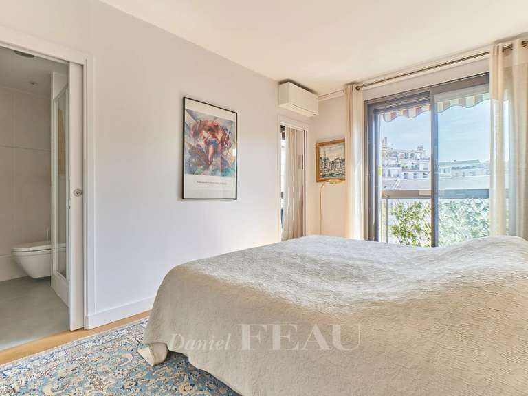 Appartement Paris 7e - 2 chambres - 106m²