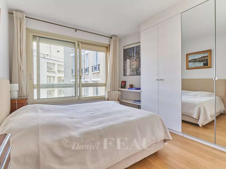 Appartement Paris 7e - 2 chambres - 106m²