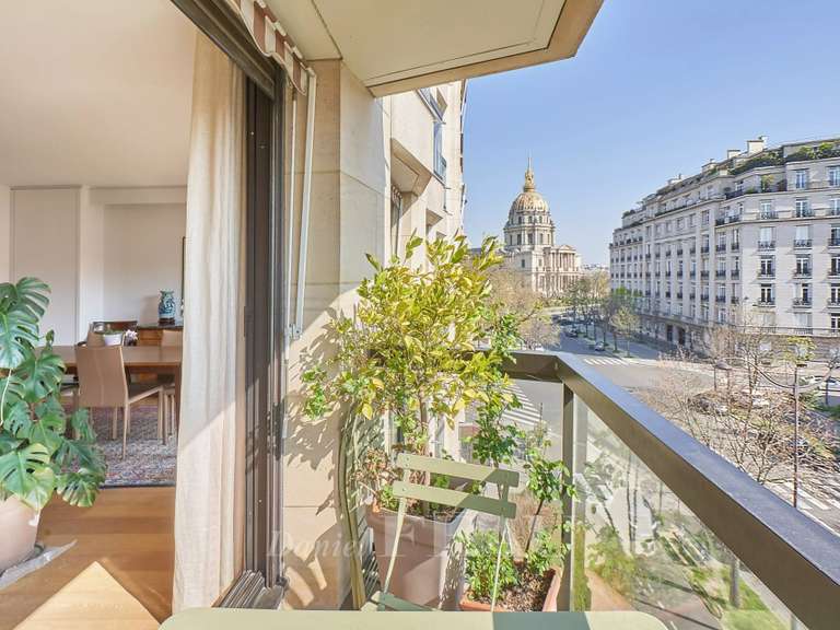 Appartement Paris 7e - 2 chambres - 106m²