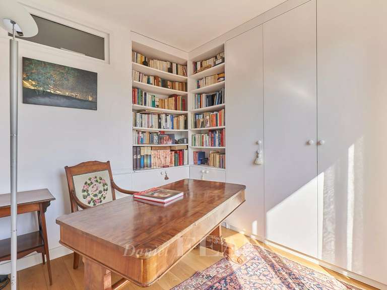 Appartement Paris 7e - 2 chambres - 106m²