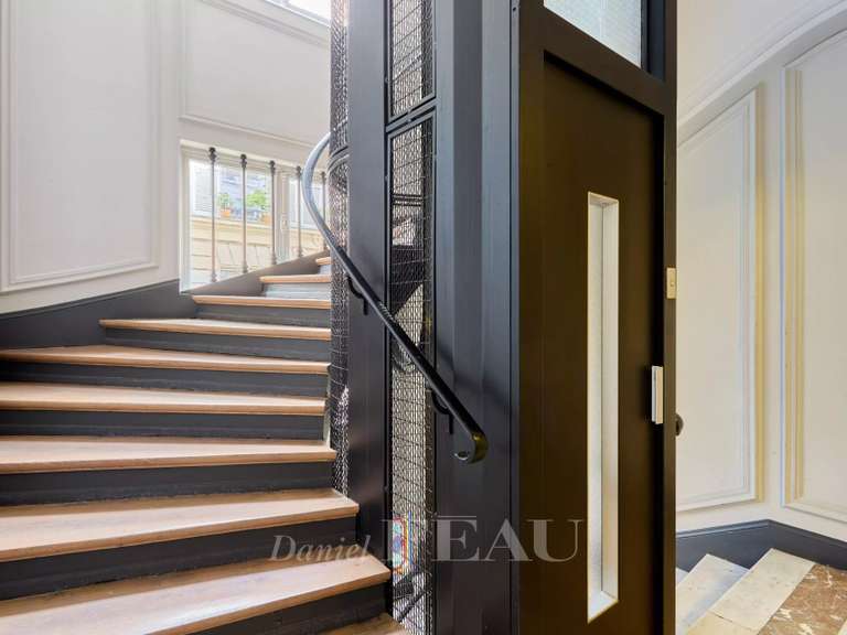 Appartement Paris 7e - 4 chambres - 194m²