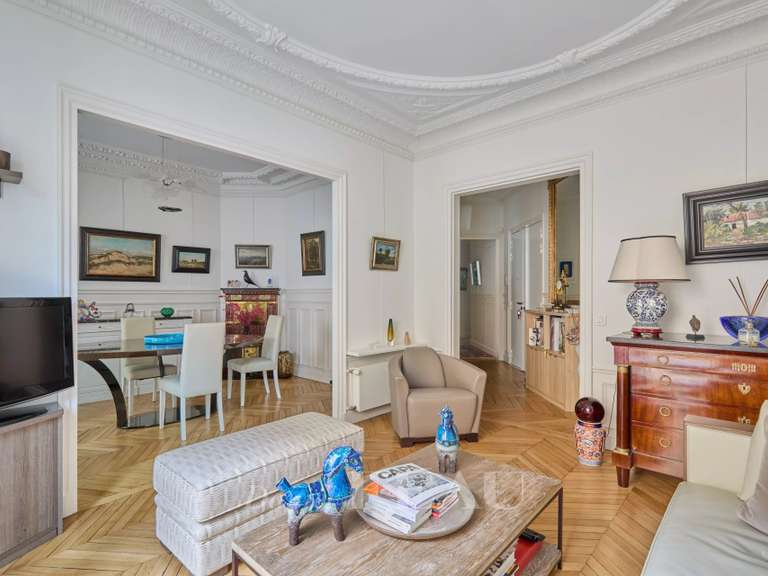 Appartement Paris 7e - 2 chambres - 85m²