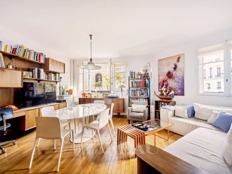 Appartement Paris 7e - 2 chambres - 75m²