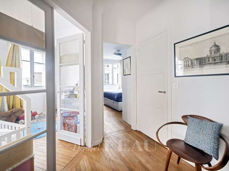 Appartement Paris 7e - 2 chambres - 75m²