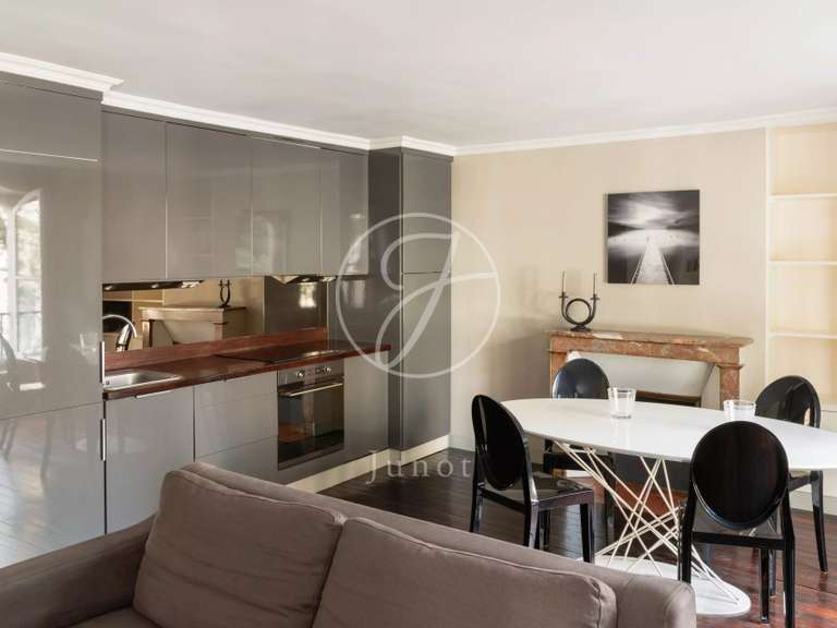 Appartement Paris 7e - 1 chambre - 66m²