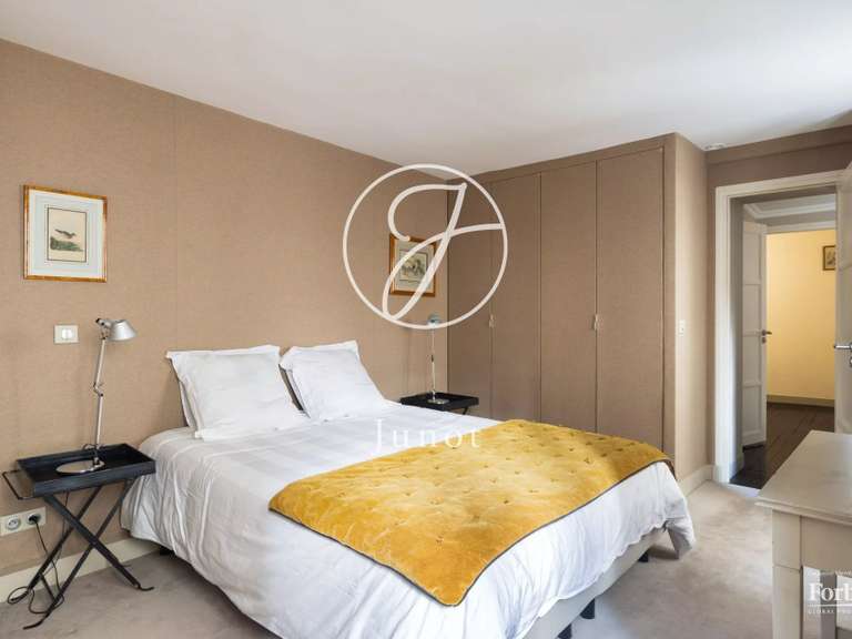 Appartement Paris 7e - 1 chambre - 66m²