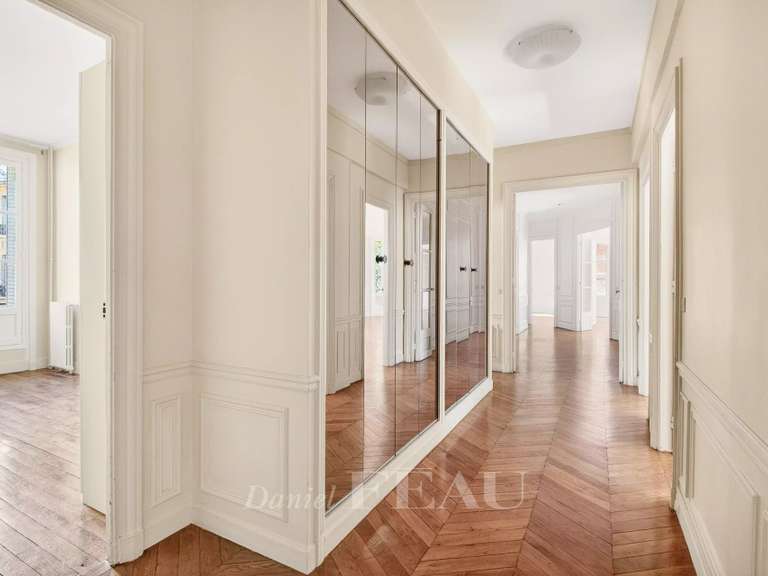 Appartement Paris 7e - 4 chambres - 193m²