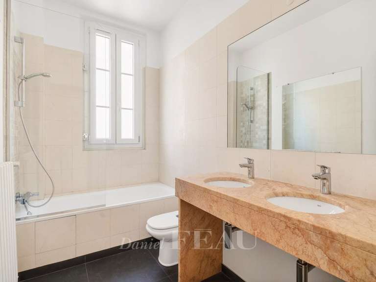 Appartement Paris 7e - 4 chambres - 193m²