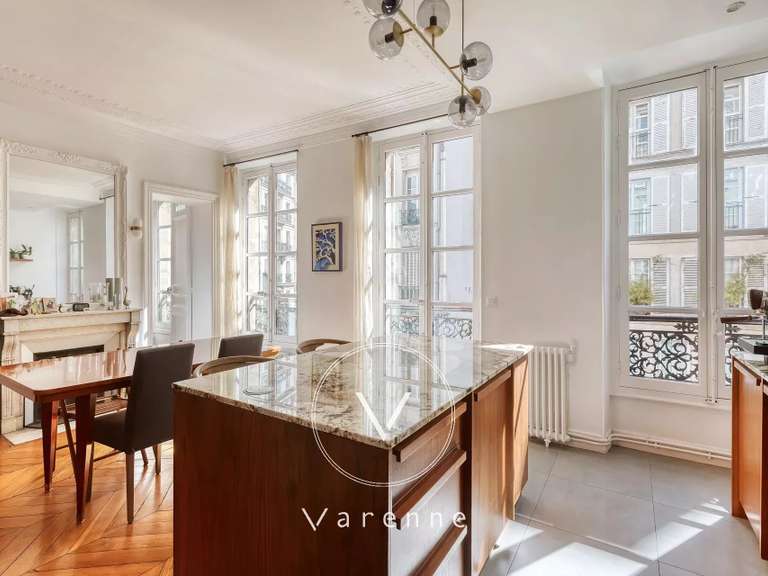 Appartement Paris 7e - 2 chambres - 93m²