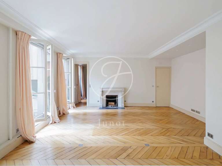 Appartement Paris 7e - 2 chambres - 81m²